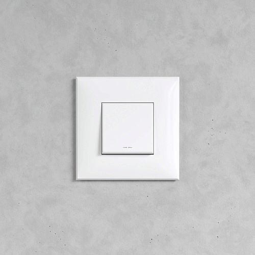 Кнопка одноклавишная в стену, Avanti, белое облако